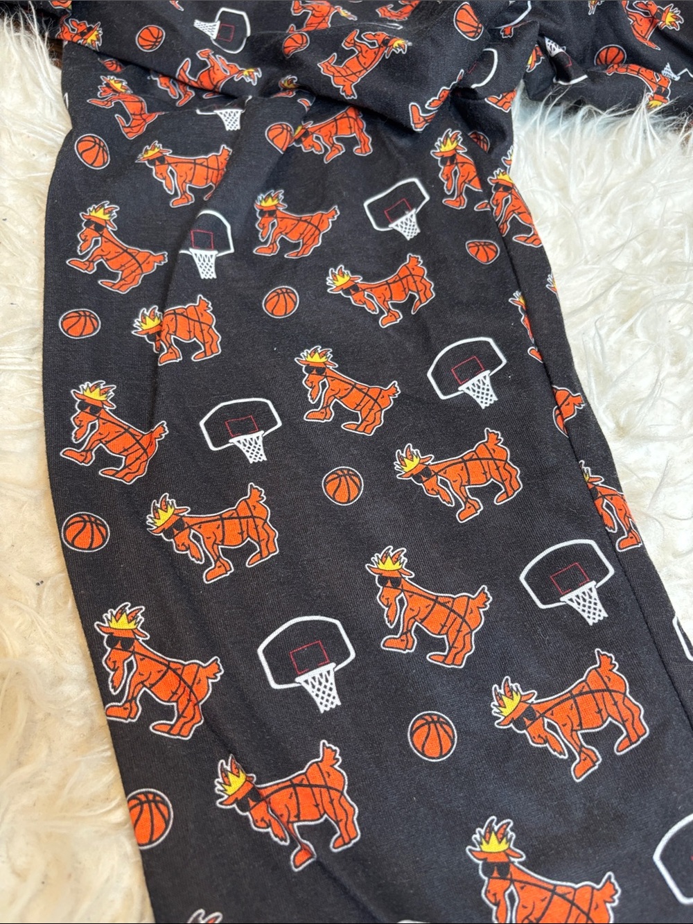 GOAT Youth XL Pajama Pants Basketball Goat Print Lounge Sleepwear Boys EUC - Picture 11 of 15